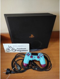 Consola PS4 PRO 1TB  second-hand cu suport